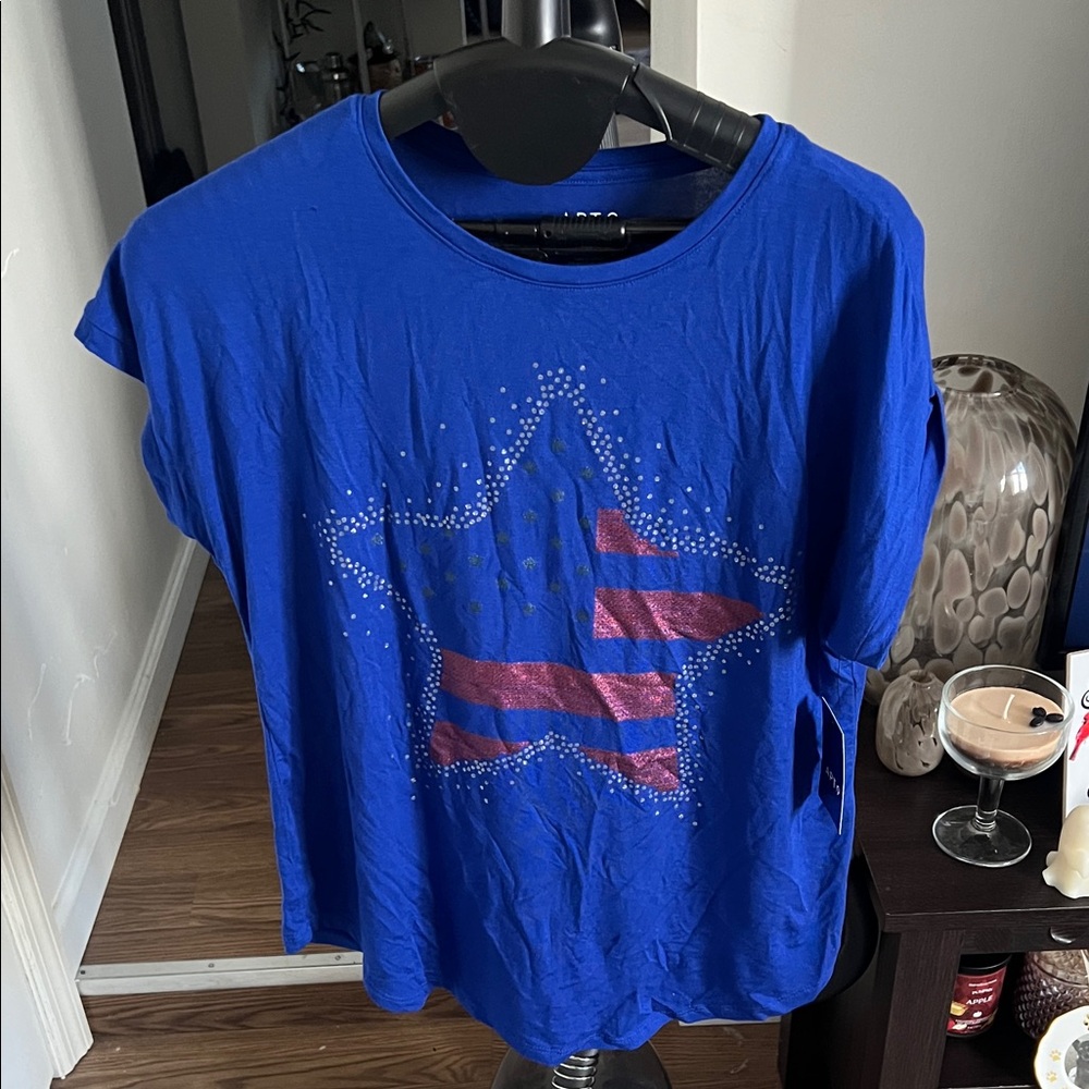 Apt. 9 Blue Star Tee with Red Stripes - Picture 2 of 6